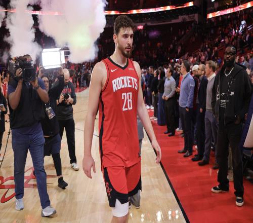 新鹏城队黄,衣对阵海港,门将球衣蓝,广州赛马场,广州赛马,赛马俱乐部,马术资讯