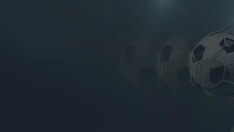 欧文：坚毅与力量同在，备受敬仰。