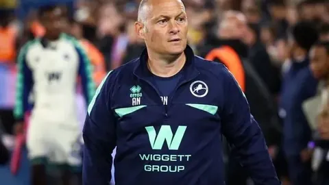 拜仁与多特争抢朗尼克，赫内斯欲邀其任顾问